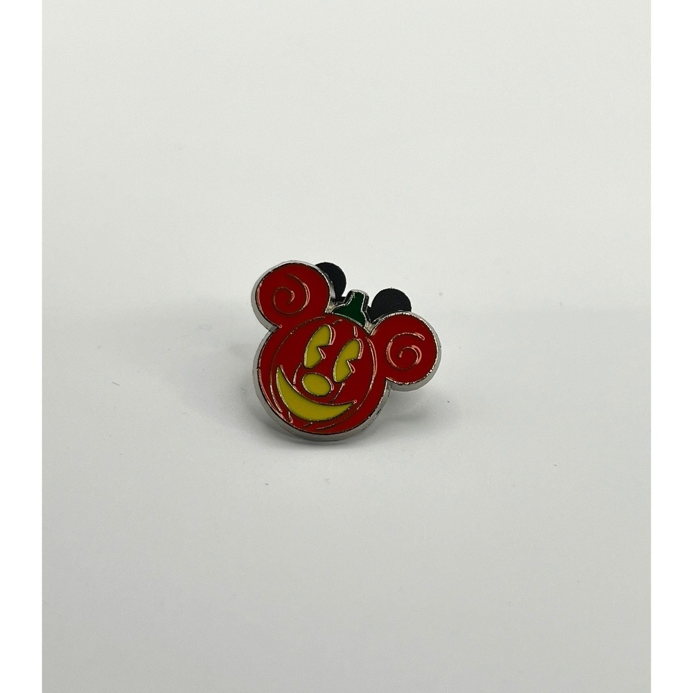 Disney Pin Trading Mickey Mouse Jack-O-Lantern Pumpkin Halloween 2009 Pin